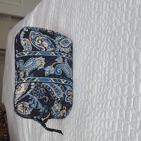 2 for $15! Vera Bradley Quilted Makeup Bag - Picture 2 of 5